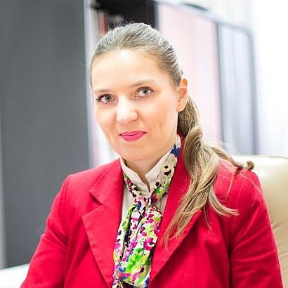 dr Ewa Jasiuk